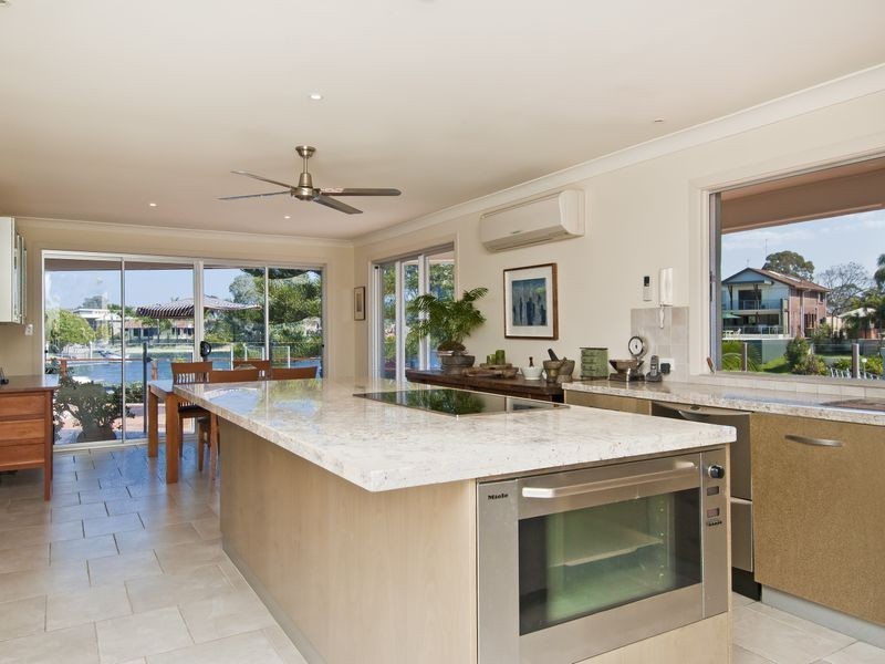 79 River Crescent, Broadbeach Waters QLD 4218