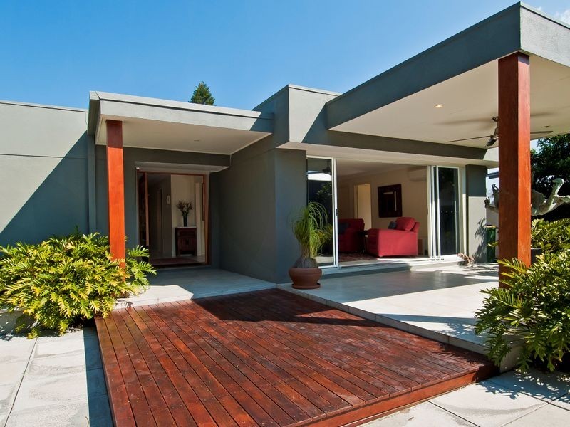 79 River Crescent, Broadbeach Waters QLD 4218