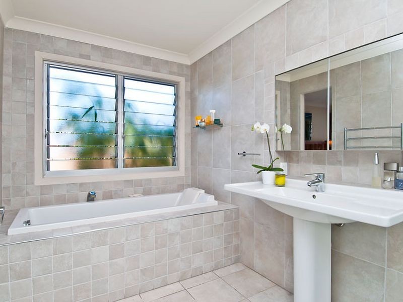 79 River Crescent, Broadbeach Waters QLD 4218