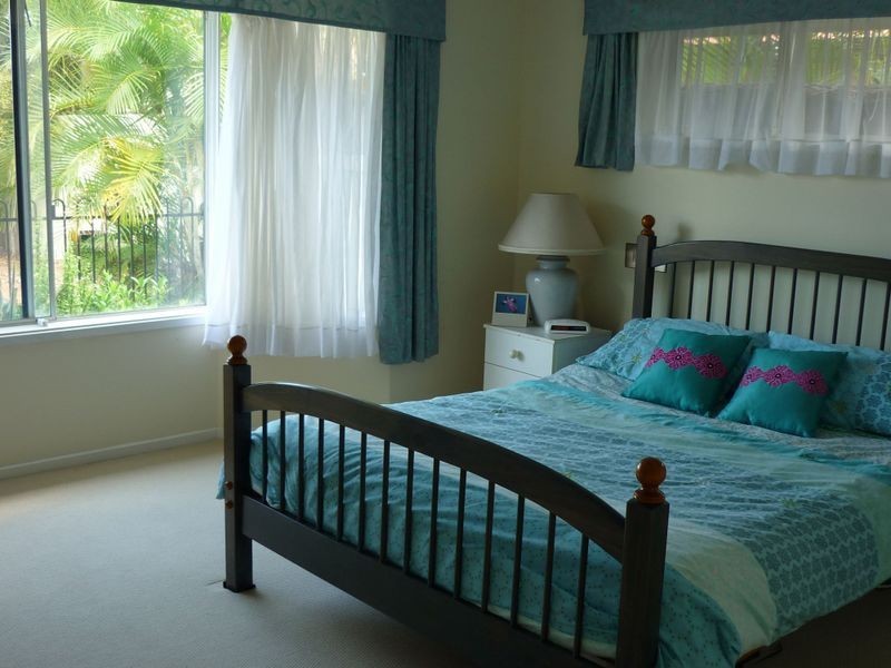 32 Tosti Street, Sorrento QLD 4217