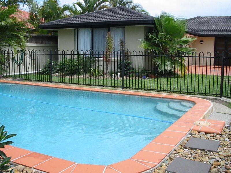 32 Tosti Street, Sorrento QLD 4217