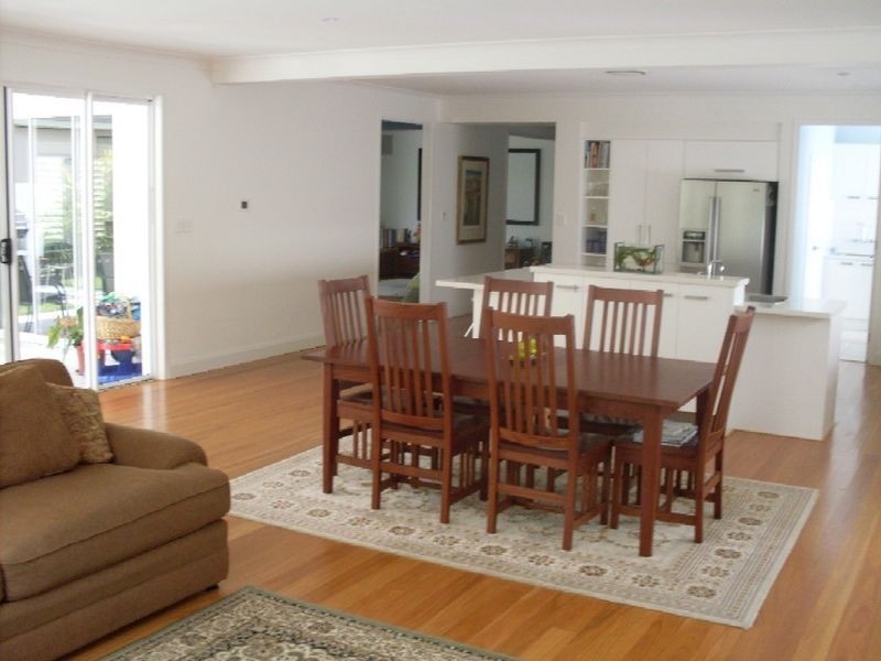 7 St Moritz Terrace, Sorrento QLD 4217