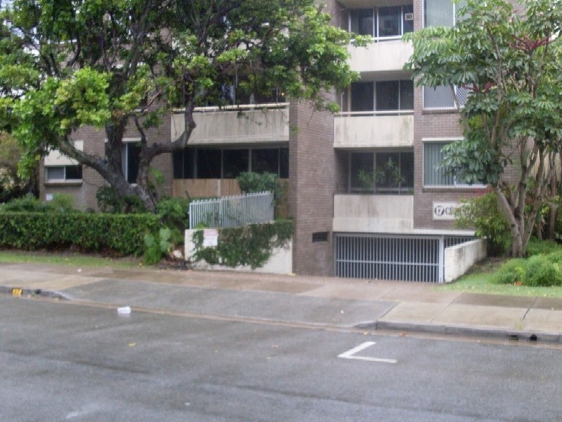 2/17 Laycock Street, Surfers Paradise QLD 4217