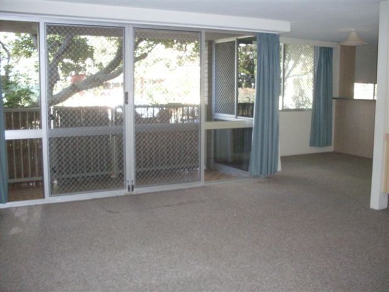 2/17 Laycock Street, Surfers Paradise QLD 4217