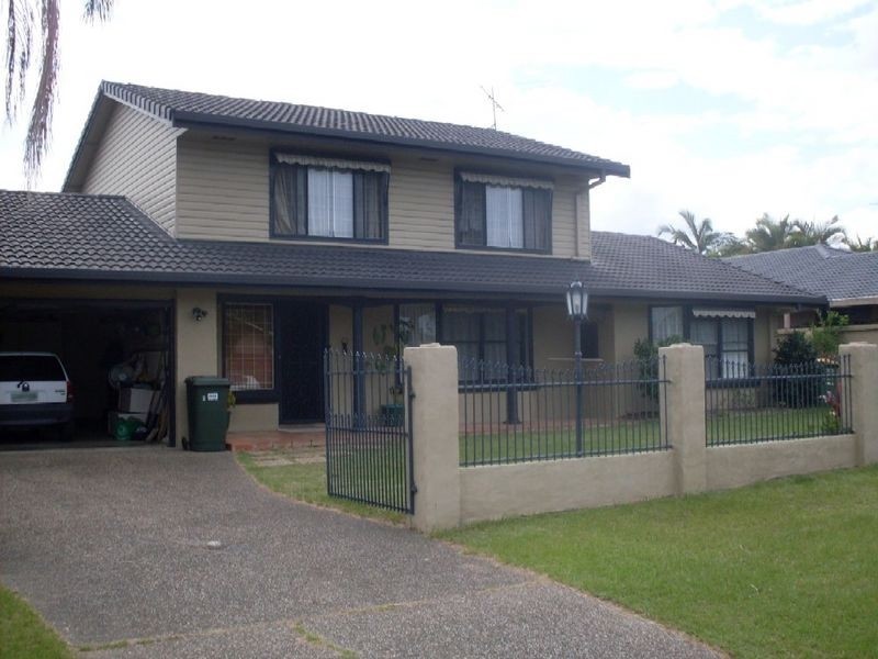 2 Mackay Close, Sorrento QLD 4217