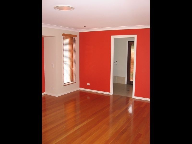 12 Beverley Crescent, Broadbeach Waters QLD 4218