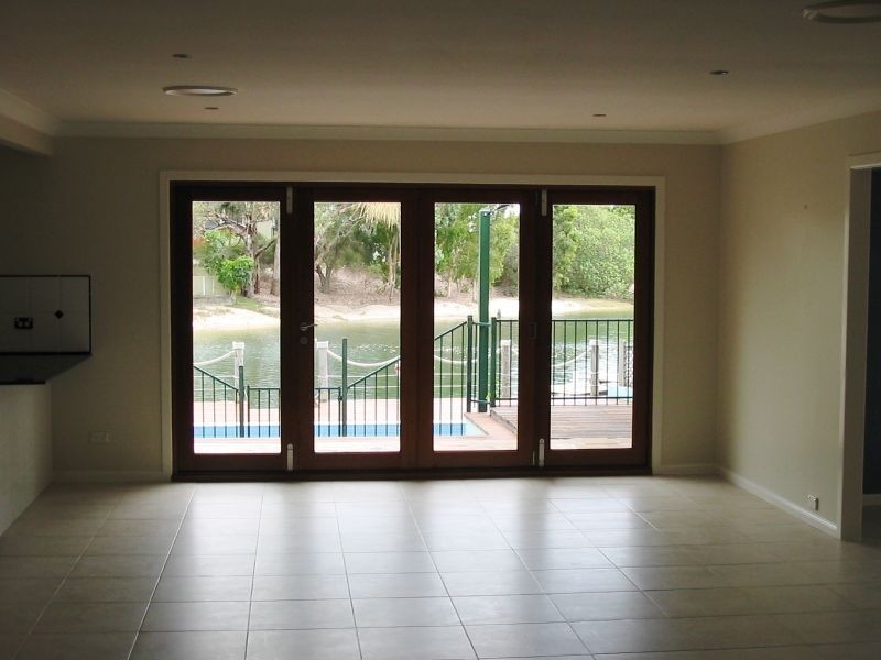12 Beverley Crescent, Broadbeach Waters QLD 4218