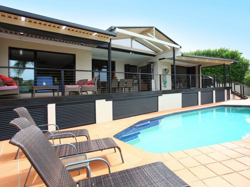 23 Tosti Street, Sorrento QLD 4217