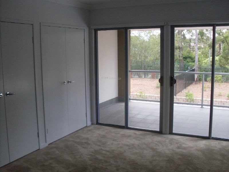 8003B Vista Drive, Benowa QLD 4217