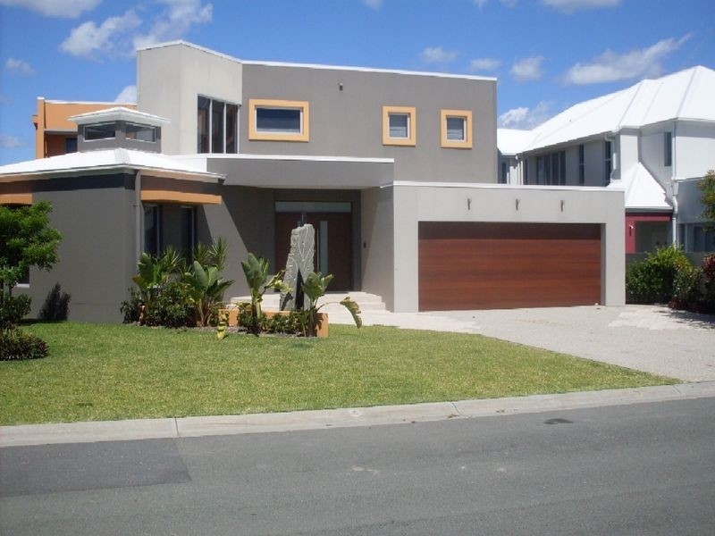 5026 Emerald Island Drive, Carrara QLD 4211