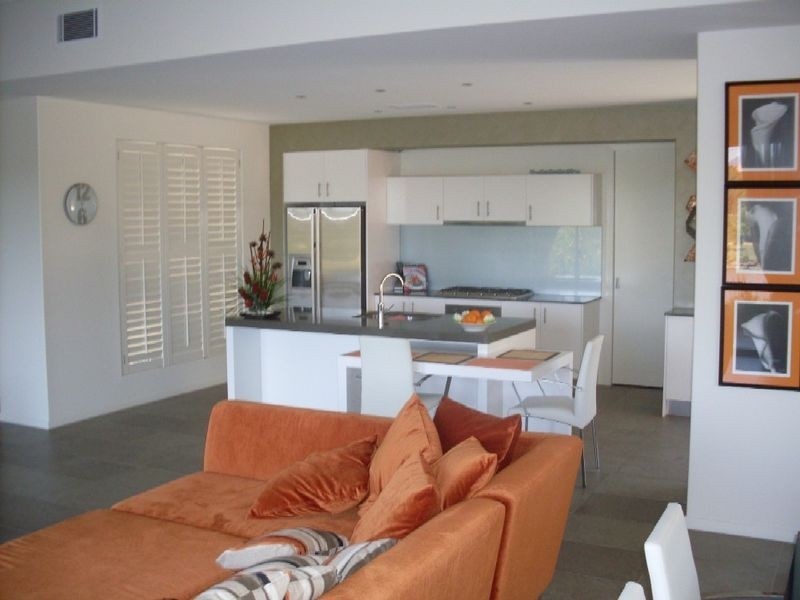 5026 Emerald Island Drive, Carrara QLD 4211