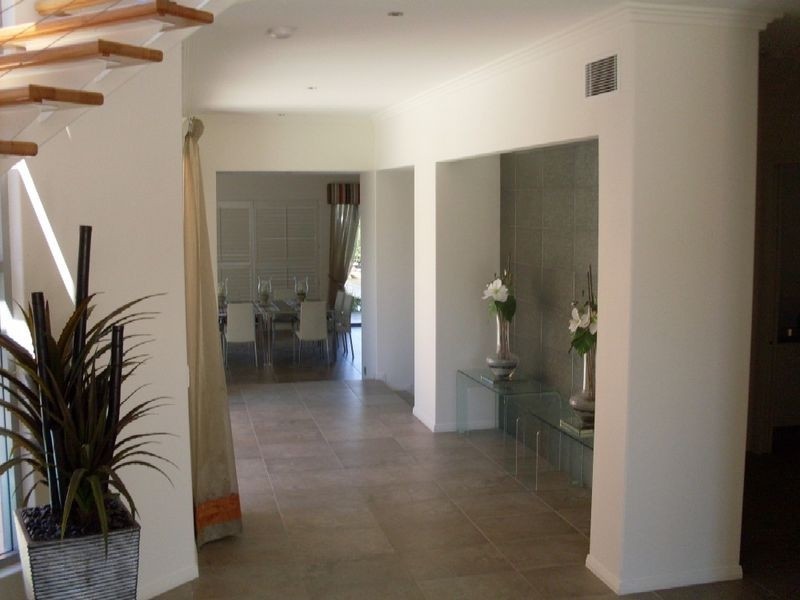 5026 Emerald Island Drive, Carrara QLD 4211