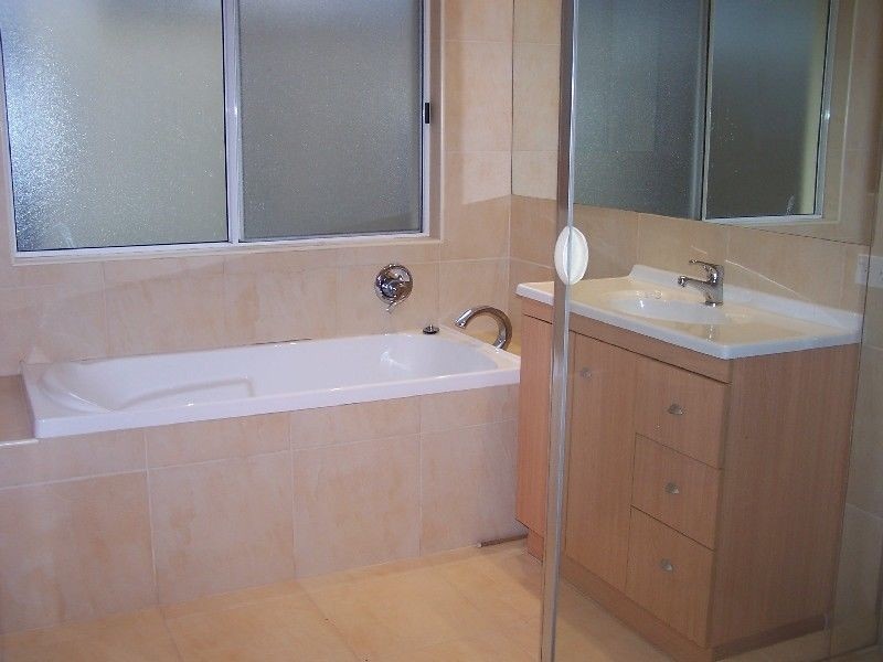 32 Brindisi Avenue, Isle Of Capri QLD 4217