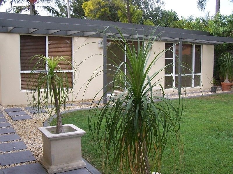 32 Brindisi Avenue, Isle Of Capri QLD 4217