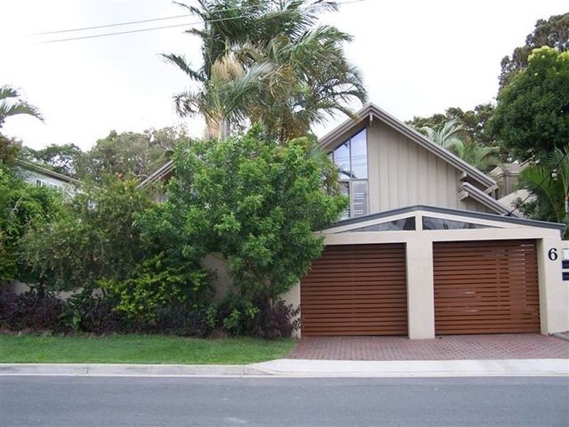 2/6 Wildwood Court, Surfers Paradise QLD 4217