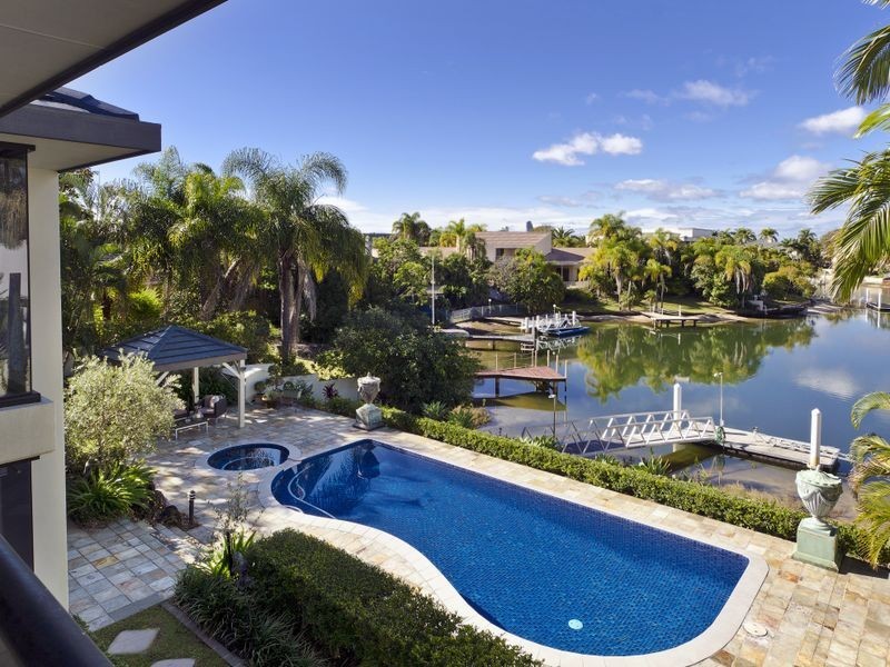 31 Campbell Street, Sorrento QLD 4217