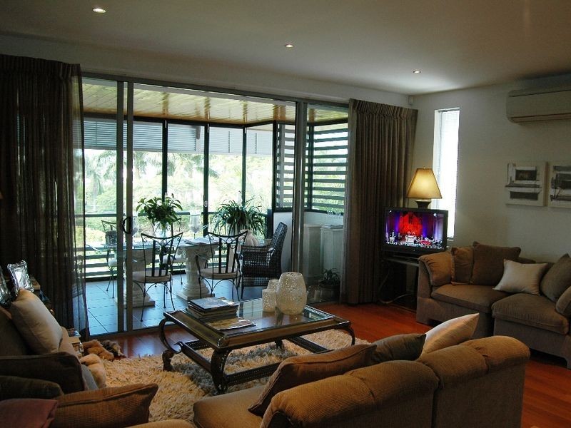 4823 The Parkway, Sanctuary Cove QLD 4212