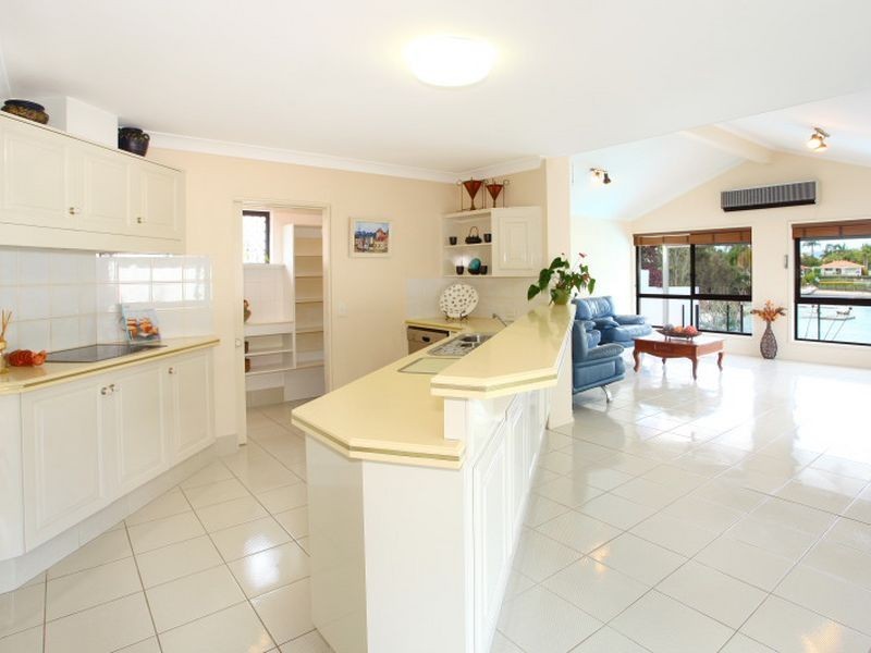 14 Forster Avenue, Sorrento QLD 4217