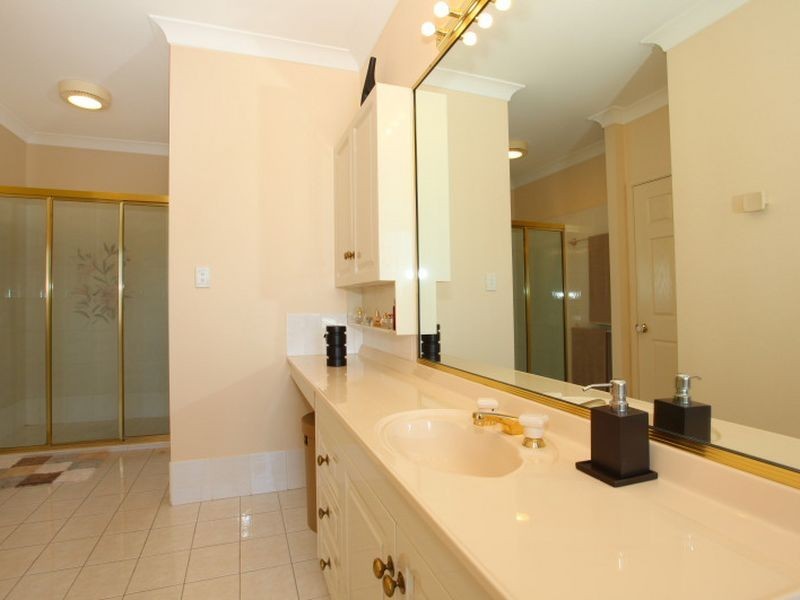 14 Forster Avenue, Sorrento QLD 4217