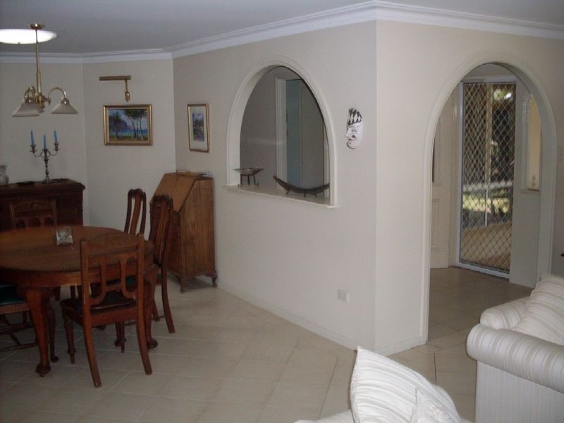 33 McCleary Street, Sorrento QLD 4217
