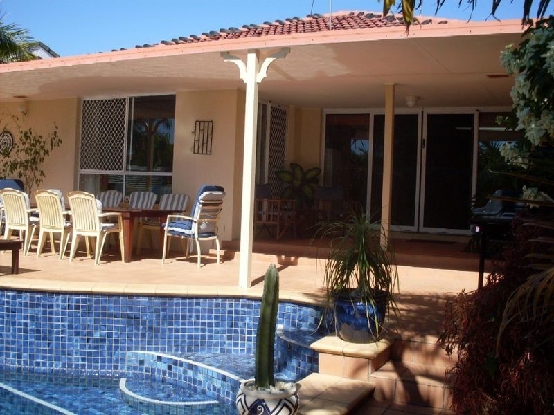 33 McCleary Street, Sorrento QLD 4217