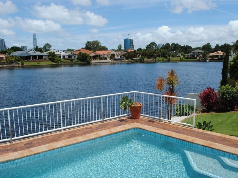 45 The Quay Surfers Waters Cotlew St East, Southport QLD 4215