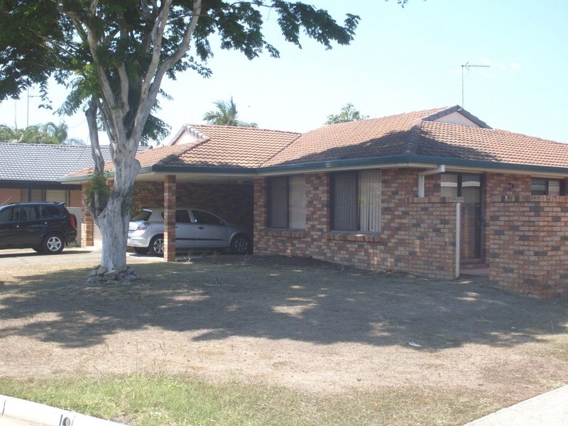 8 Nootka Court, Broadbeach Waters QLD 4218