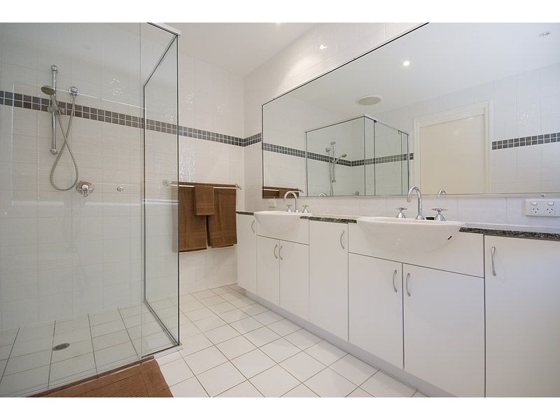 5266 Marine Drive North, Sanctuary Cove QLD 4212