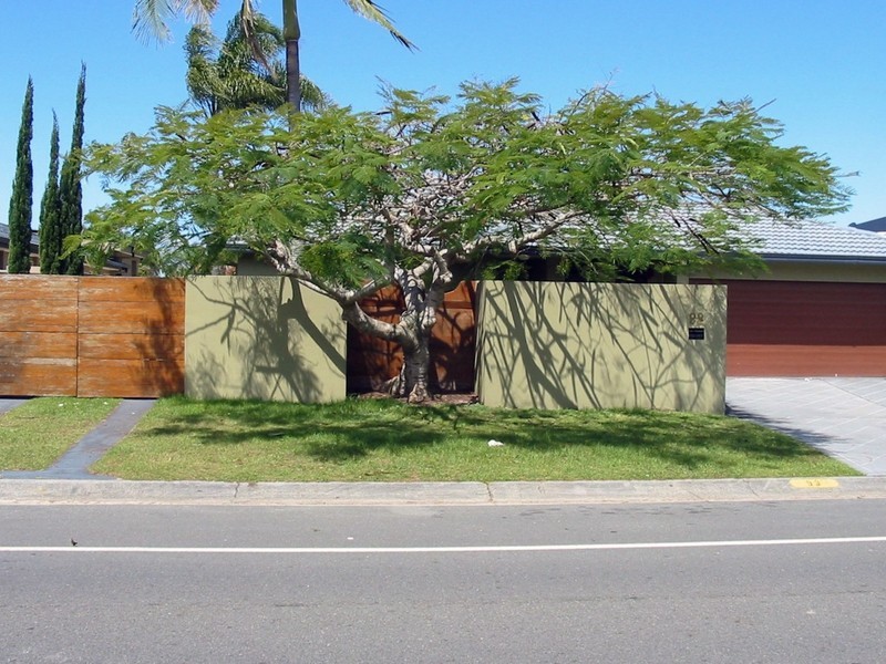 93 Campbell Street, Sorrento QLD 4217