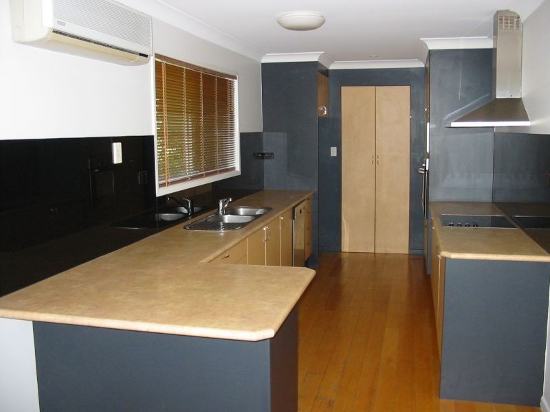 93 Campbell Street, Sorrento QLD 4217