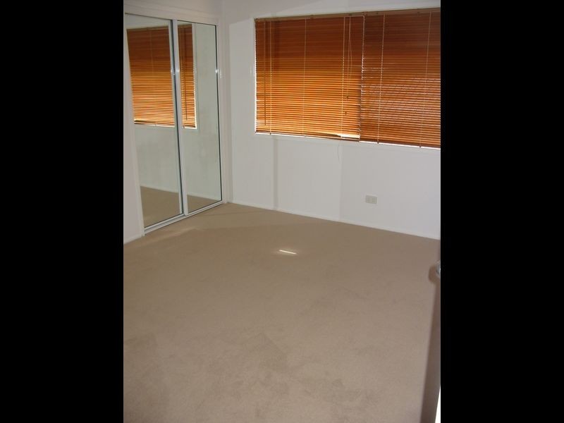 93 Campbell Street, Sorrento QLD 4217