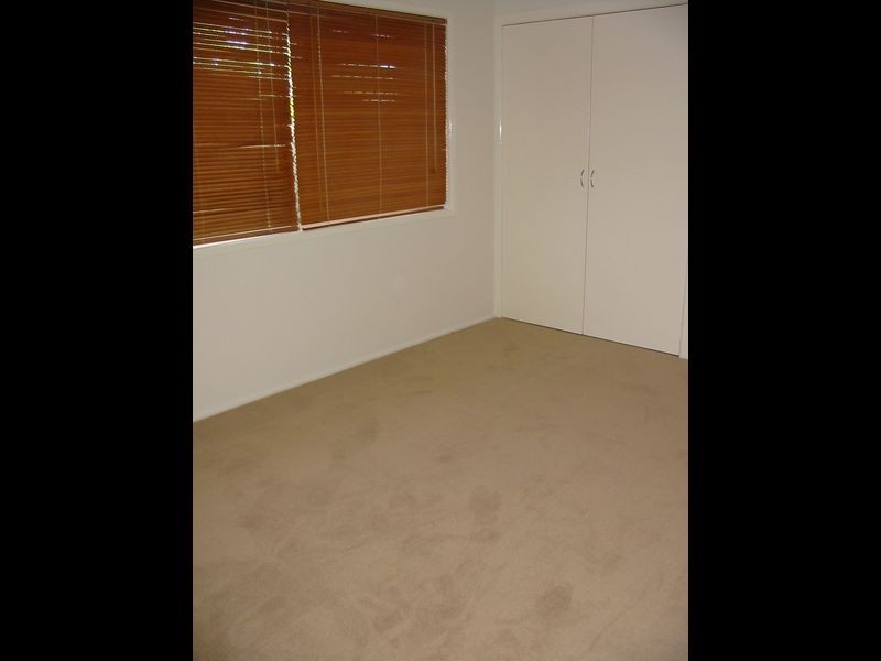 93 Campbell Street, Sorrento QLD 4217