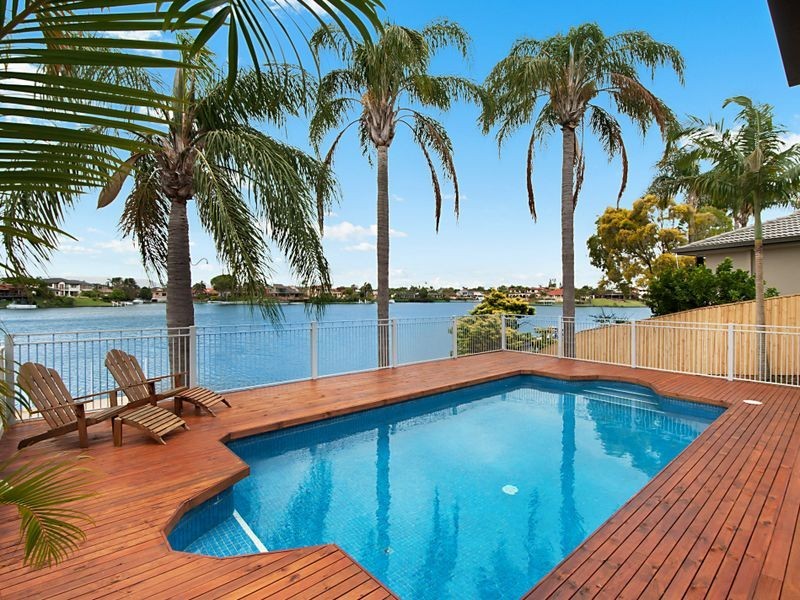 18 Argyle Crescent, Sorrento QLD 4217