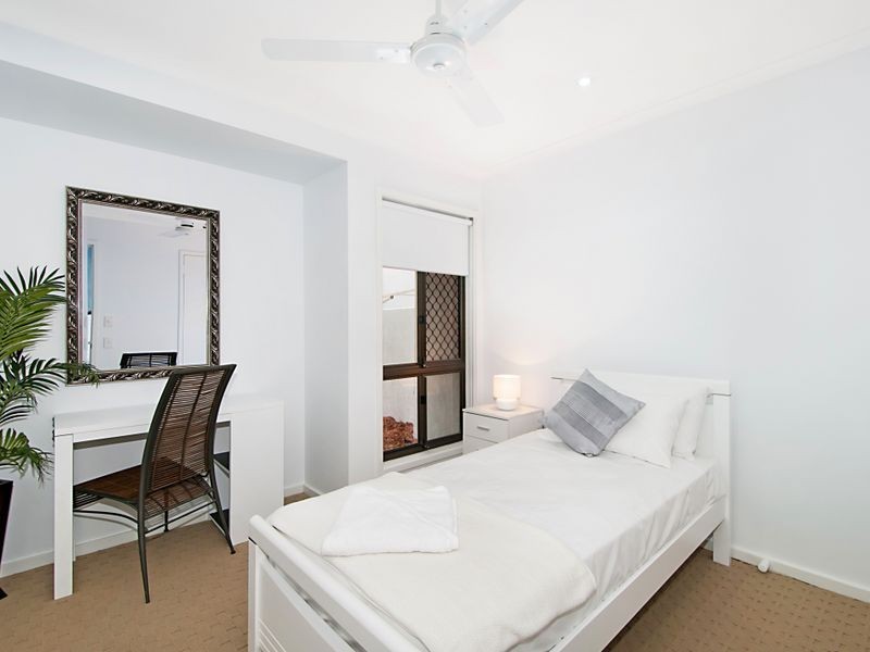 18 Argyle Crescent, Sorrento QLD 4217