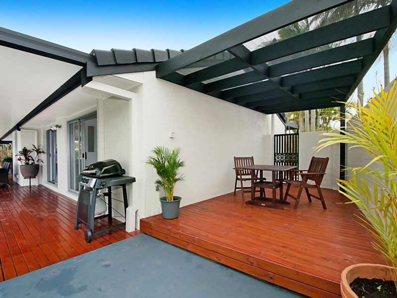 18 Argyle Crescent, Sorrento QLD 4217