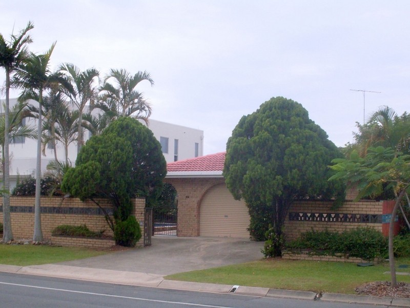 147 Campbell Street, Sorrento QLD 4217