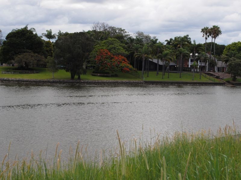 123 Sir Bruce Small Boulevard, Benowa Waters QLD 4217