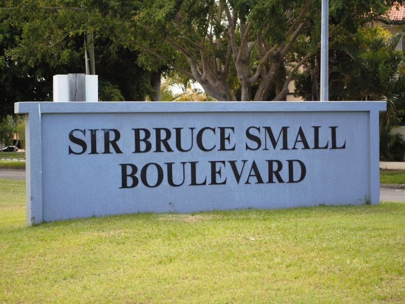 123 Sir Bruce Small Boulevard, Benowa Waters QLD 4217