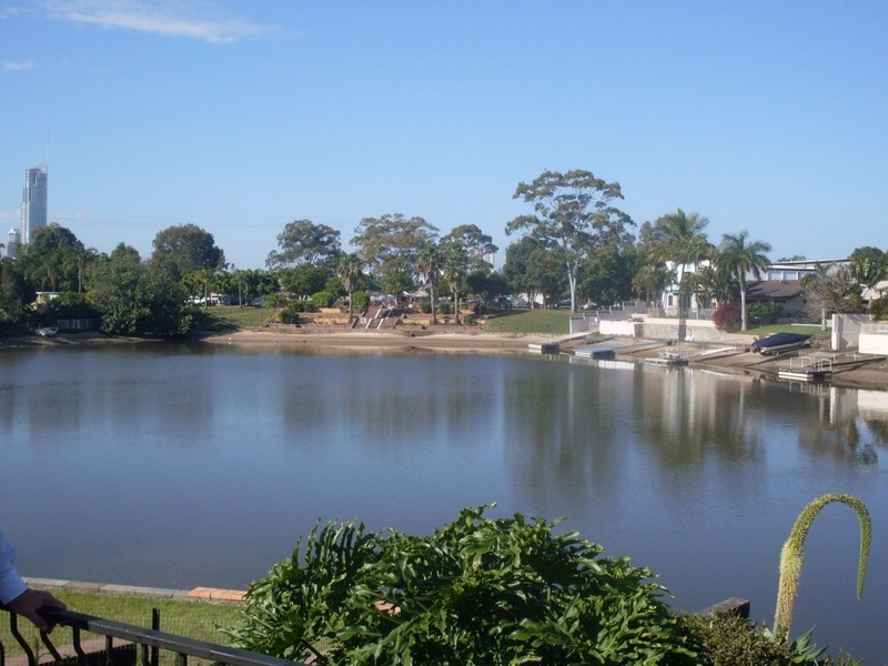 12 Moomba Court, Sorrento QLD 4217