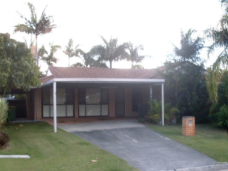 13 Hokitika Street, Broadbeach Waters QLD 4218