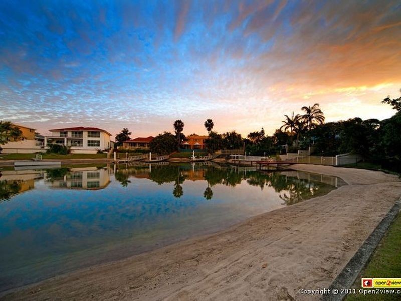 3 Chantilly Close, Benowa Waters QLD 4217
