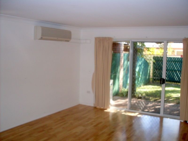 102/128 Benowa Road, Southport QLD 4215