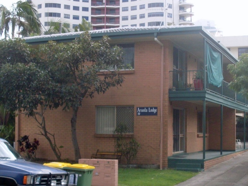 1/19 Cronin Avenue, Main Beach QLD 4217