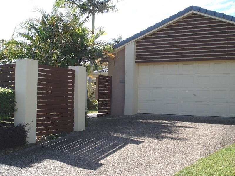 23 Forster Avenue, Sorrento QLD 4217