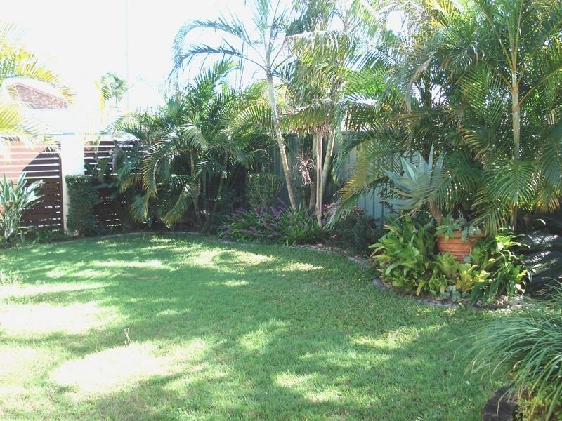 23 Forster Avenue, Sorrento QLD 4217