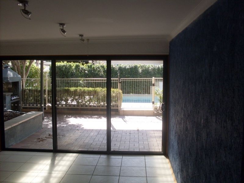 3 Allawah Street, Sorrento QLD 4217