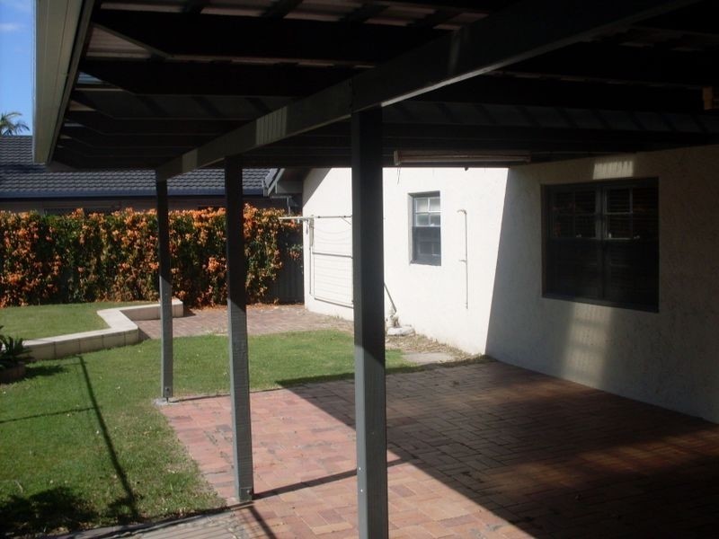 3 Allawah Street, Sorrento QLD 4217