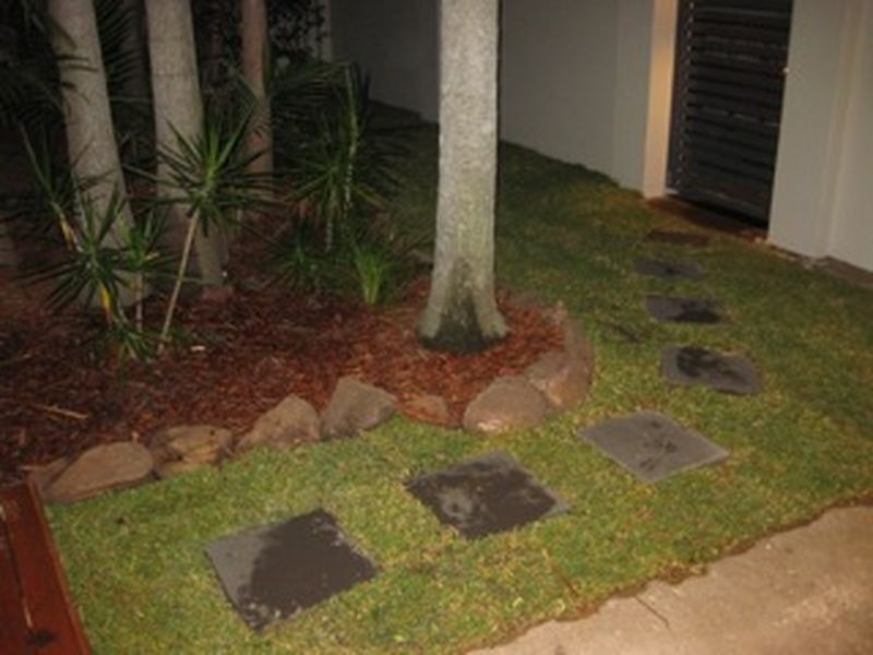 33 Coogeen Street, Sorrento QLD 4217