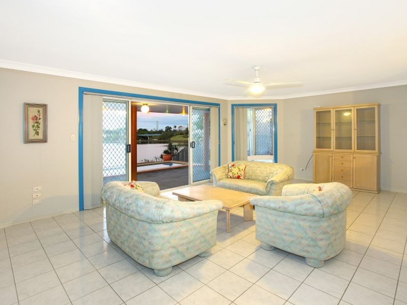 23 Cabana Boulevard, Benowa Waters QLD 4217
