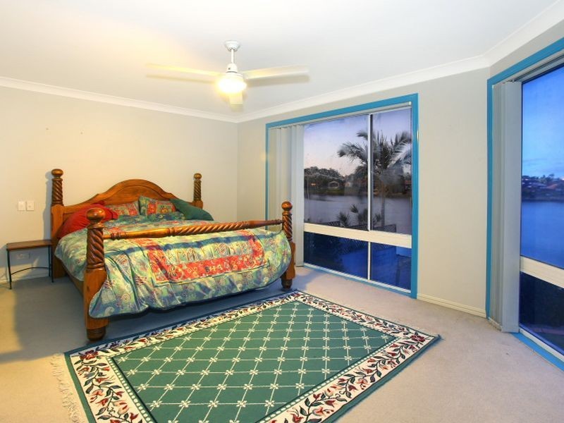23 Cabana Boulevard, Benowa Waters QLD 4217